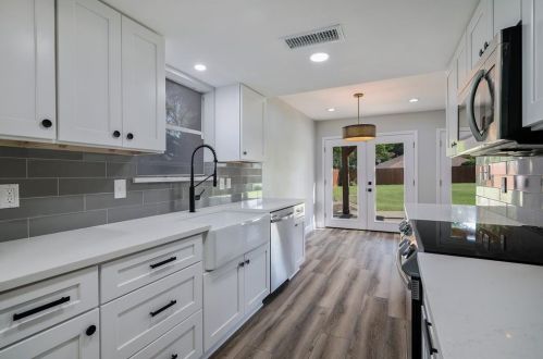 1410 Woodcreek Dr, Richardson TX  75082-4518 exterior