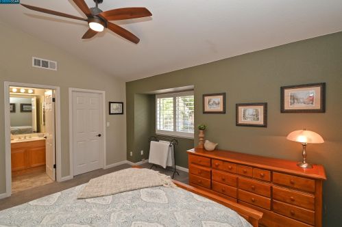 122 Tivoli Ln, Danville CA  94506-4602 exterior