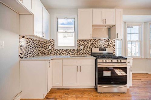 146-78 182nd St, Jamaica, NY 11413-1734