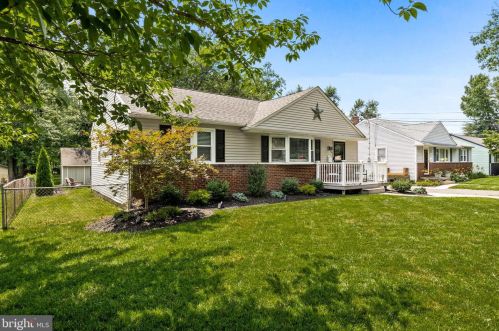 46 Hampshire Ave, Camden, NJ 08106-1949