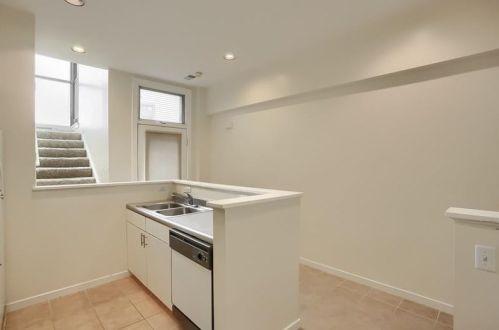 1726 Wharton St, Pittsburgh PA 15203-1736 exterior