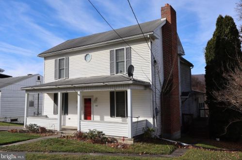 503 Freedom Ave, Burnham, PA 17009-1306