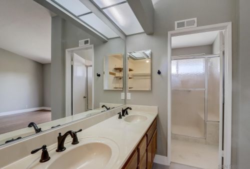 8546 Boothbay Pl, San Diego CA  92129-3725 exterior