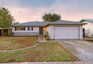 5926 Saginaw Way, Fresno, CA 93727-7974