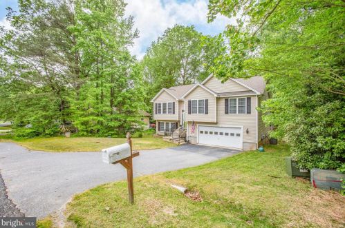 203 Spotslee Dr, Spotsylvania VA  22551-2533 exterior