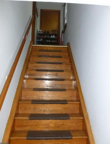 3 Lewis St, Nutley NJ  07110-3345 exterior