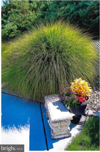 475 Woodcrest Dr, Navy Sup Dpt PA 17050-6854 exterior