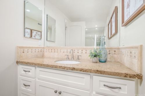 607 Oak Grove Dr, Glendora CA  91741-2258 exterior