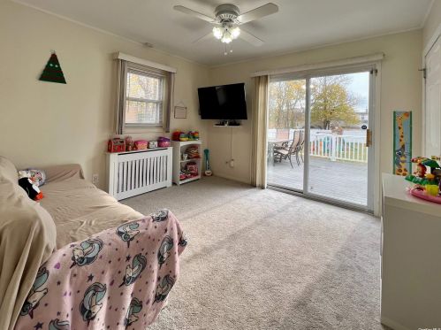 30 Roslyn St, Islip Terrace NY 11752-2726 exterior