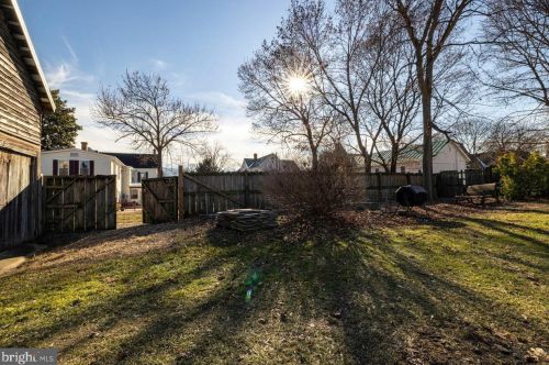 102 High St, Edinburg VA  22824-3084 exterior