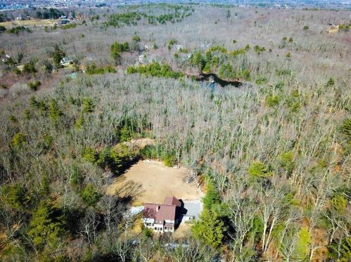 7 Wildwood Dr, Sherborn, MA 01770-1102