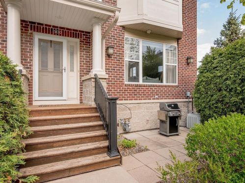 1550 Zarthan Ave, Minneapolis, MN 55416-1450