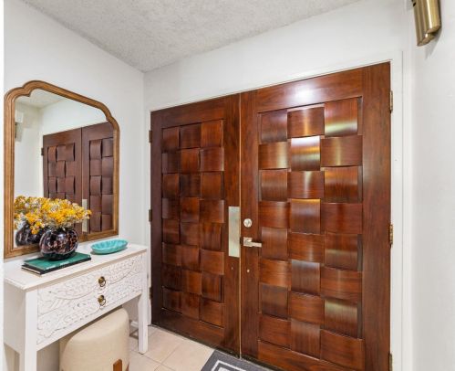 1012 Cottonwood St, Woodland, CA 95695-4317