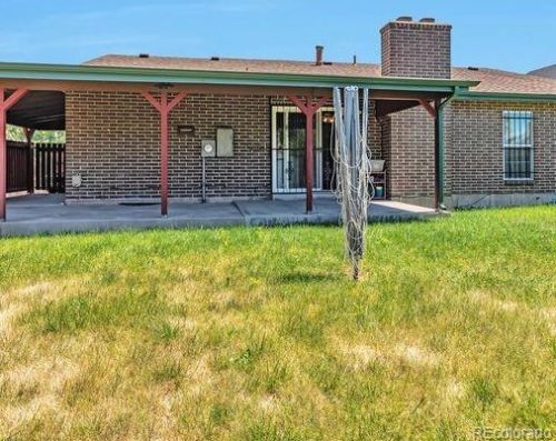 5025 Blackhawk Way, Denver CO 80239-3745 exterior