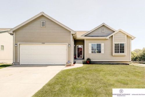 11709 Willow Park Dr, Gretna, NE 68028-6964