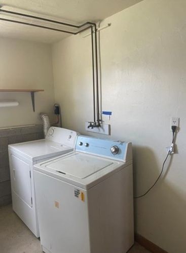 1403 Crestview Dr, Somerset PA  15501-2749 exterior