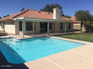 10215 54th Ln, Glendale, AZ 85302-1519