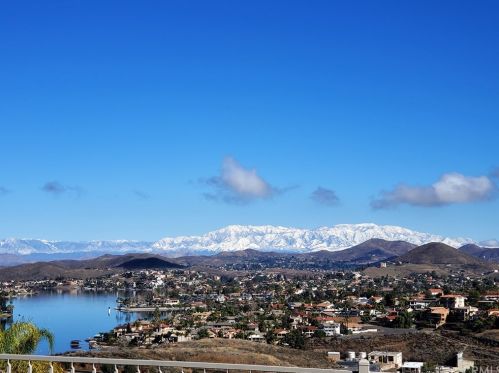 5 Via Del Lago, Lake Elsinore, CA 92532-0123