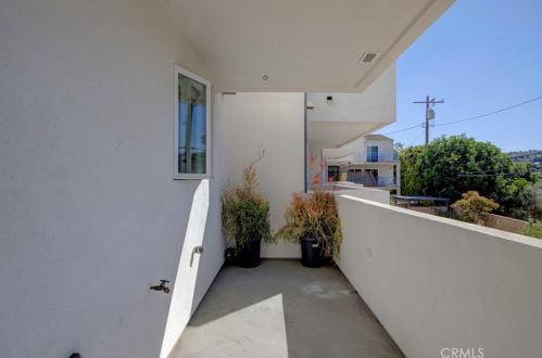 6160 Pacific Coast Hwy, Redondo Beach CA  90277-5907 exterior