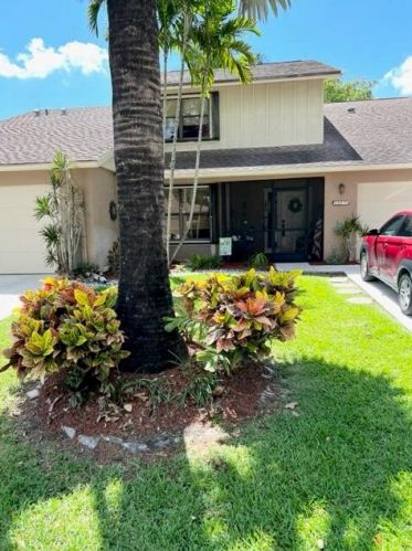 11870 Donlin Dr, West Palm Beach, FL 33414-6251