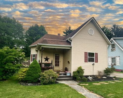 212 Cummins Ave, Marion, OH 43302-4214