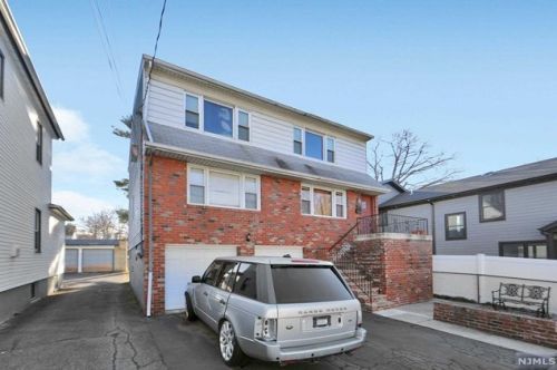 53 Ridgefield Ave, Ridgefield Park, NJ 07660-2232
