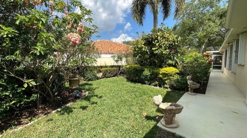 7057 Gila Ln, West Palm Beach, FL 33411-5728
