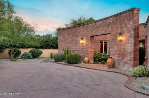 2845 Santa Ynez Pl, Tucson, AZ 85715-3141