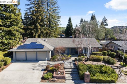 822 Ackerman Dr, Danville, CA 94526-1843