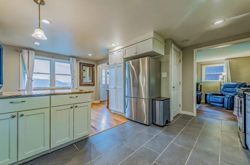 402 Homewood Ave, Trafford PA  15085-1523 exterior