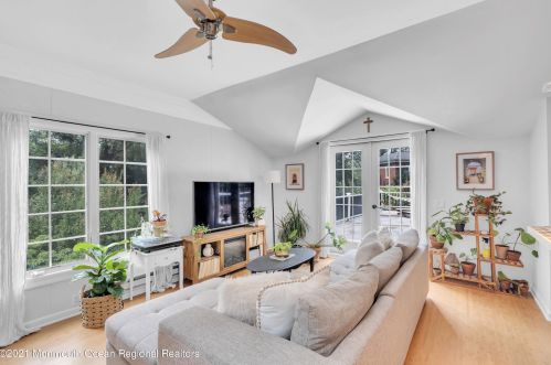 50 Hooper Ave, Atlantic Highlands NJ  07716-1537 exterior