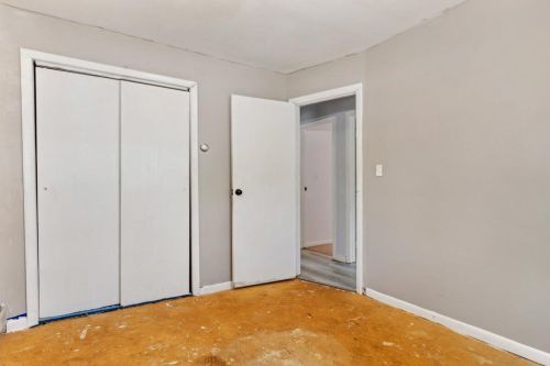 2 Teaberry Ln, Marthas Vineyard MA 02539-6821 exterior