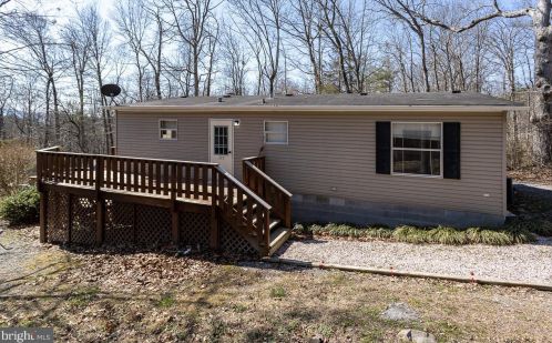 173 Meadow Rd, Richmond National Battlefiel, VA 22835-6027