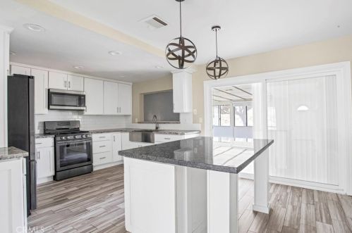 5334 Lilac St, San Bernardino CA  92407-2467 exterior
