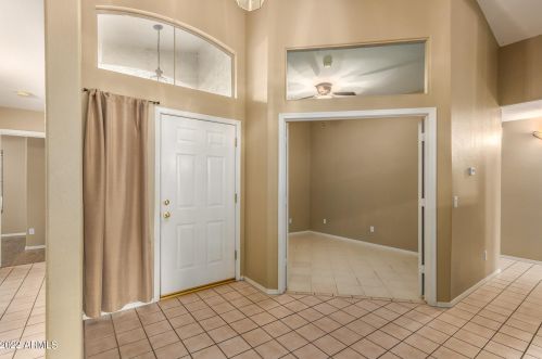 16025 18 Dr, Phoenix AZ  85045-1774 exterior