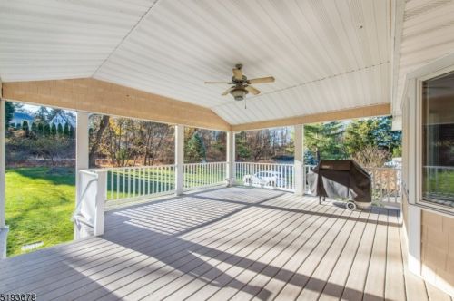 40 Jacobus Ave, Little Falls NJ  07424-2305 exterior