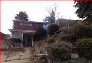 111 Magnolia St, Whitaker PA  15120-2421 exterior