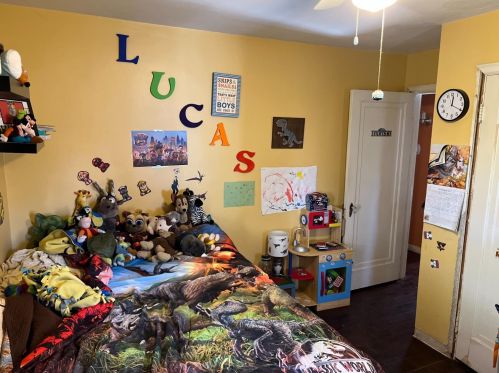 2430 Bremont Ave, Cincinnati OH 45237-4908 exterior