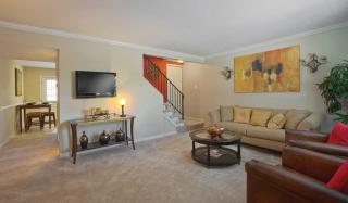 424 Amsterdam Ct, Virginia Beach VA  23454-4265 exterior