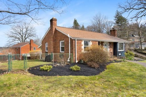 2516 Graham Blvd, Pittsburgh, PA 15235-2759