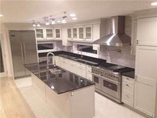 139 Mulberry St, Stamford CT  06907-1718 exterior