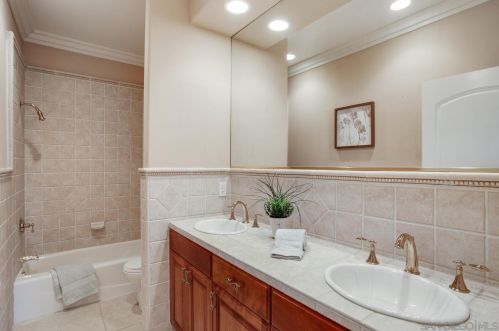 1829 Torrance St, San Diego CA  92103-2718 exterior