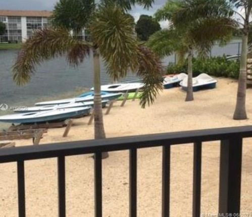 13100 11th Ct, Hollywood FL  33027-2164 exterior