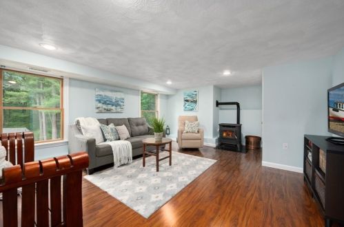 175 Central St, North Reading MA 01864-1721 exterior