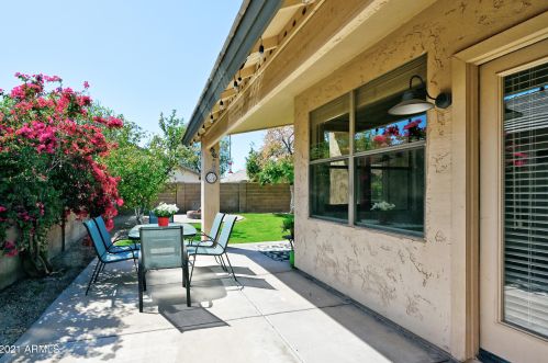 6409 Wahalla Ln, Glendale AZ 85308-5579 exterior