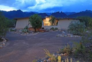 3740 Bear Creek Cir, Tucson, AZ 85749-9306