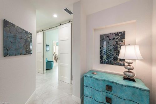 604 El Camino Real, Naples, FL 34119-4782