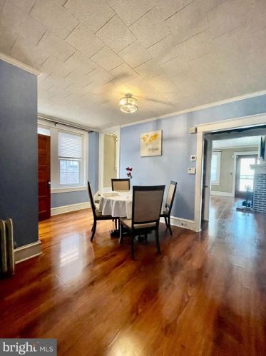 607 Noble St, Norristown PA  19401-5530 exterior