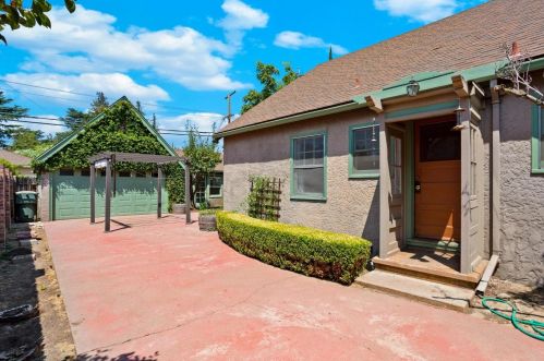 539 Myrtle Ave, Modesto CA  95350-5926 exterior