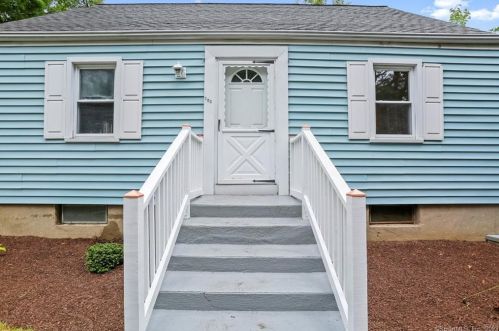 123 Woodland Dr, Milford CT  06460-5029 exterior